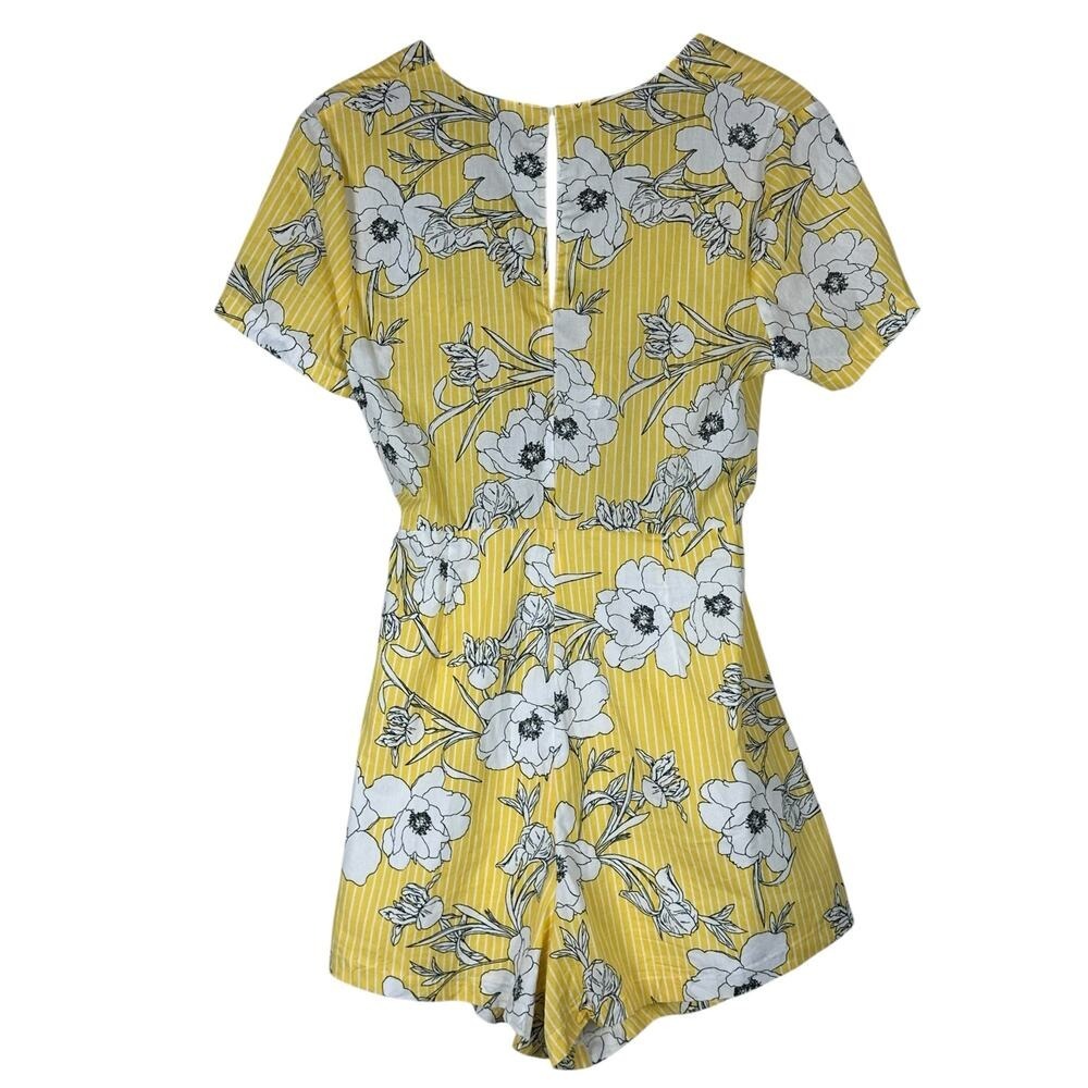 Lush Romper Womens L Yellow White Floral Stripe 100% Cotton Cutout Beachy Boho - Picture 5 of 7